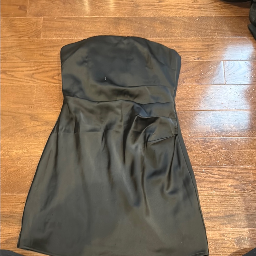 Elegant Black Strapless Dress